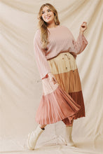 Curvy Lexi Pleated Skirt